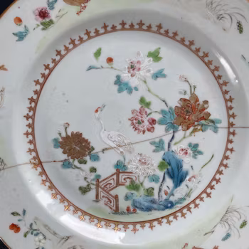 Chinese antique porcelain famille rose plate, Qianlong period, #1930