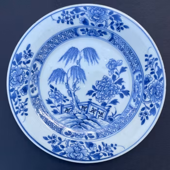 Chinese Antique Porcelain Blue and White Plate, Qianlong period #1969