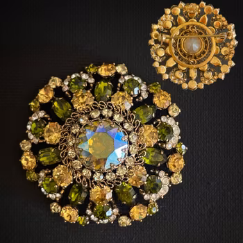 Vintage Crystal Rhinestone Dome Brooch Pin Signed Made in Austria #1990