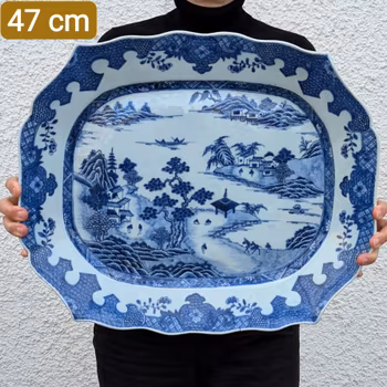 Chinese Antique porcelain platter decorated in underglazed blue and white, 18th c #2155