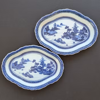 Chinese Antique spoon dishes in underglazed blue and white, 18th c #2157, #2158