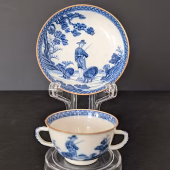 Chinese antique blue and white soft paste teacup and saucer, Qianlong period 清 乾隆 浆胎 青花 牧羊图 杯碟 #2238