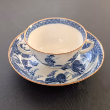 Chinese antique blue and white soft paste teacup and saucer, Qianlong period 清 乾隆 浆胎 青花 牧羊图 杯碟 #2238