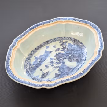 Chinese antique underglazed blue and white Tureen, Qianlong Period, #2220