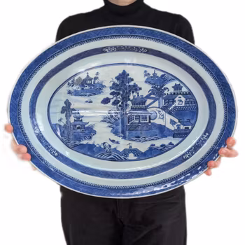 Chinese antique fish / meat platter in blue and white, Qianlong period 清 乾隆 大鱼盘 #2221