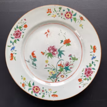 Chinese antique porcelain famille rose plate, Qianlong, 18th c #2217
