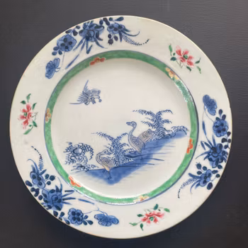 Chinese Antique porcelain plate, 18th C Yongzheng / Qianlong period #2259