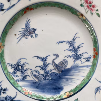 Chinese Antique porcelain plate, 18th C Yongzheng / Qianlong period #2260