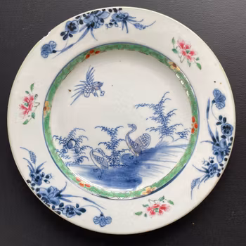 Chinese Antique porcelain plate, 18th C Yongzheng / Qianlong period #2260