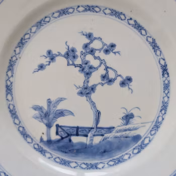 Chinese antique blue and white porcelain plate, Qianlong, 18th c #2308