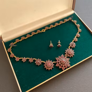 Antique Garnet Bohemian Handmade Star / Floral Necklace and Earrings 26g
