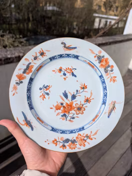 Chinese Antique porcelain plate with insects , Qianlong period, 18th c #2383