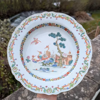Chinese antique famille rose plate, Qianlong, 18th c #2386