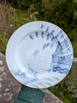 Chinese antique porcelain plate in blue and white, Yongzheng period #2555