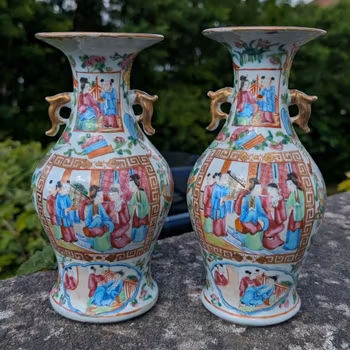 A pair of Chinese Antique Rose Mandarin Canton vases, 19th c #2573, #2575