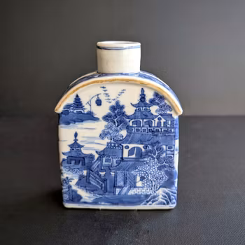 A Chinese Antique tea caddy,  Qianlong period, 18th century #2632