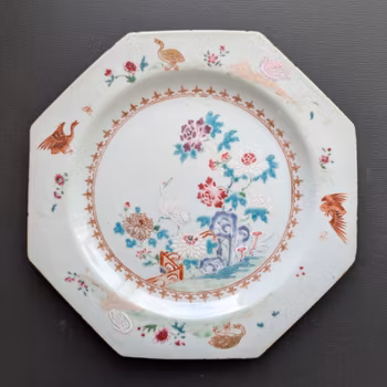 Chinese Antique Famille Rose plate, Qianlong period 18C #2728