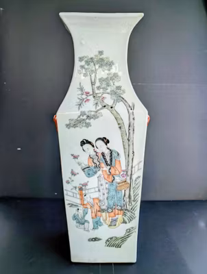 Chinese antique vase, early republic period #2772