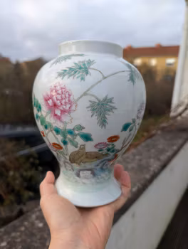 Chinese antique porcelain jar, famille rose  Republic period #2777