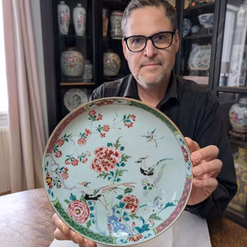 Chinese antique famille rose deep mouth plate, Yongzheng period #2822