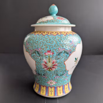 Vintage Chinese porcelain jar, famille rose 1950-1970's #2823