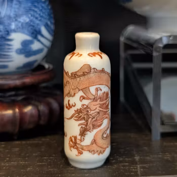 Chinese antique snuffbottle decorated with Dragon, Late Qing #2855