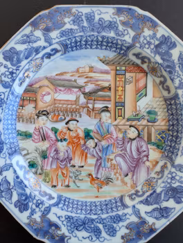 Chinese Antique Rose Mandarin Plate, 18th C Qianlong period #2866