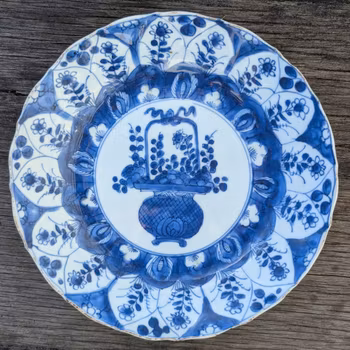 Chinese Antique underglazed blue and white plate, Kangxi Period #2878