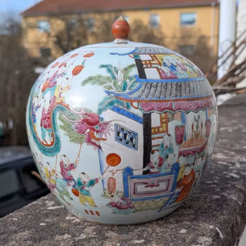 Chinese antique jar with decoration of chinese new year celebrations #2879