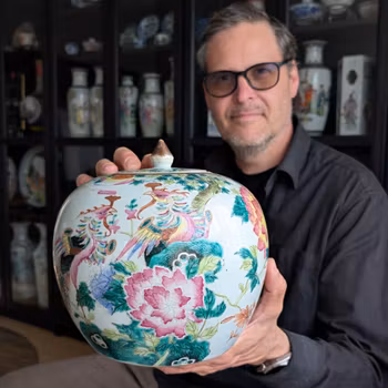 Chinese antique jar with decoration of double phoenixes, 19th c #2885