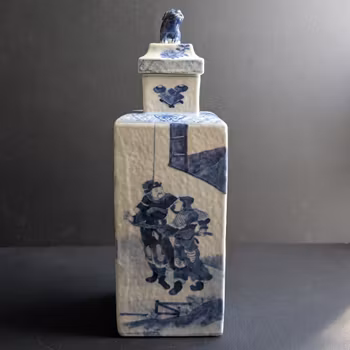 Chinese antique lidded jar with decoration from the three kingdoms, 19th c #2892