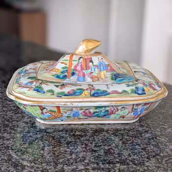 Chinese antique rose mandarin tureen with 9 beauties, 19th c #2925