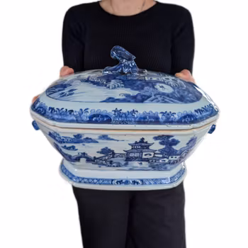 Chinese antique porcelain tureen with lid, Qianlong period #2953 *Free Shipping*