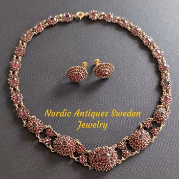 Antique Bohemian Style Garnet necklace and earrings, early 20th century #2962
