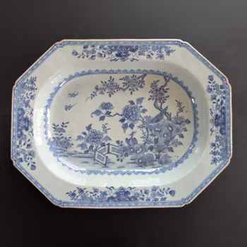 Chinese antique platter in underglazed blue and white, 18th c #2981