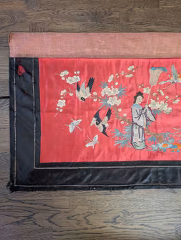 Chinese Antique silk embroidery with figure decoration, Qing Dynasty #2990