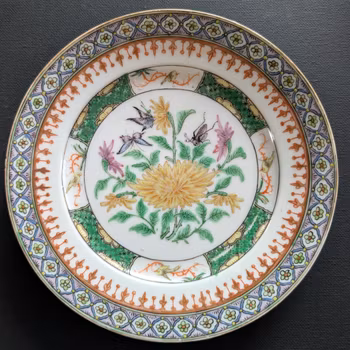 Chinese antique rose mandarin dish with butterflies, Late Qing #3009