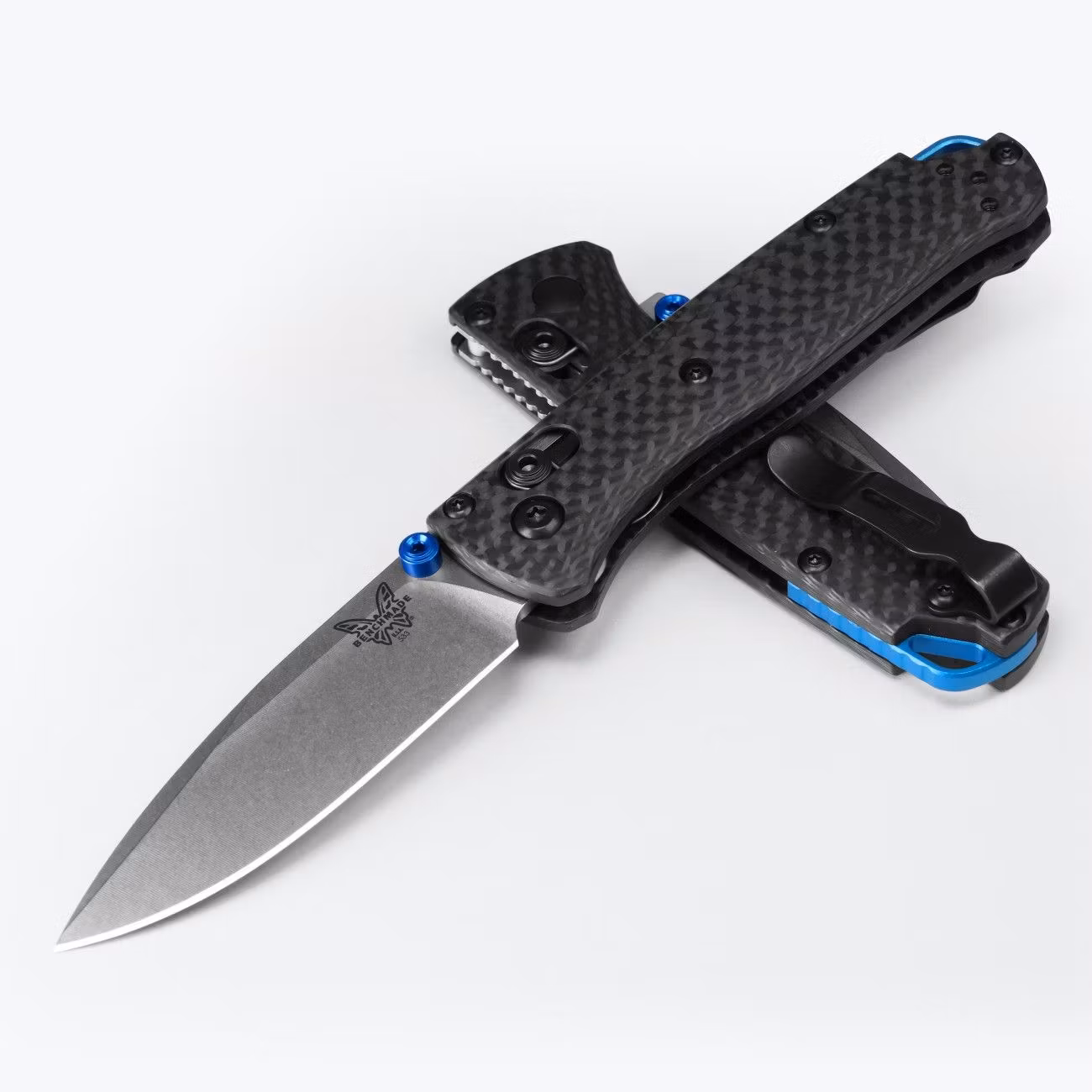 Benchmade Mini Bugout Carbon Fiber 533-3, fällkniv med kolfiberhandtag och satinslipat drop point-blad