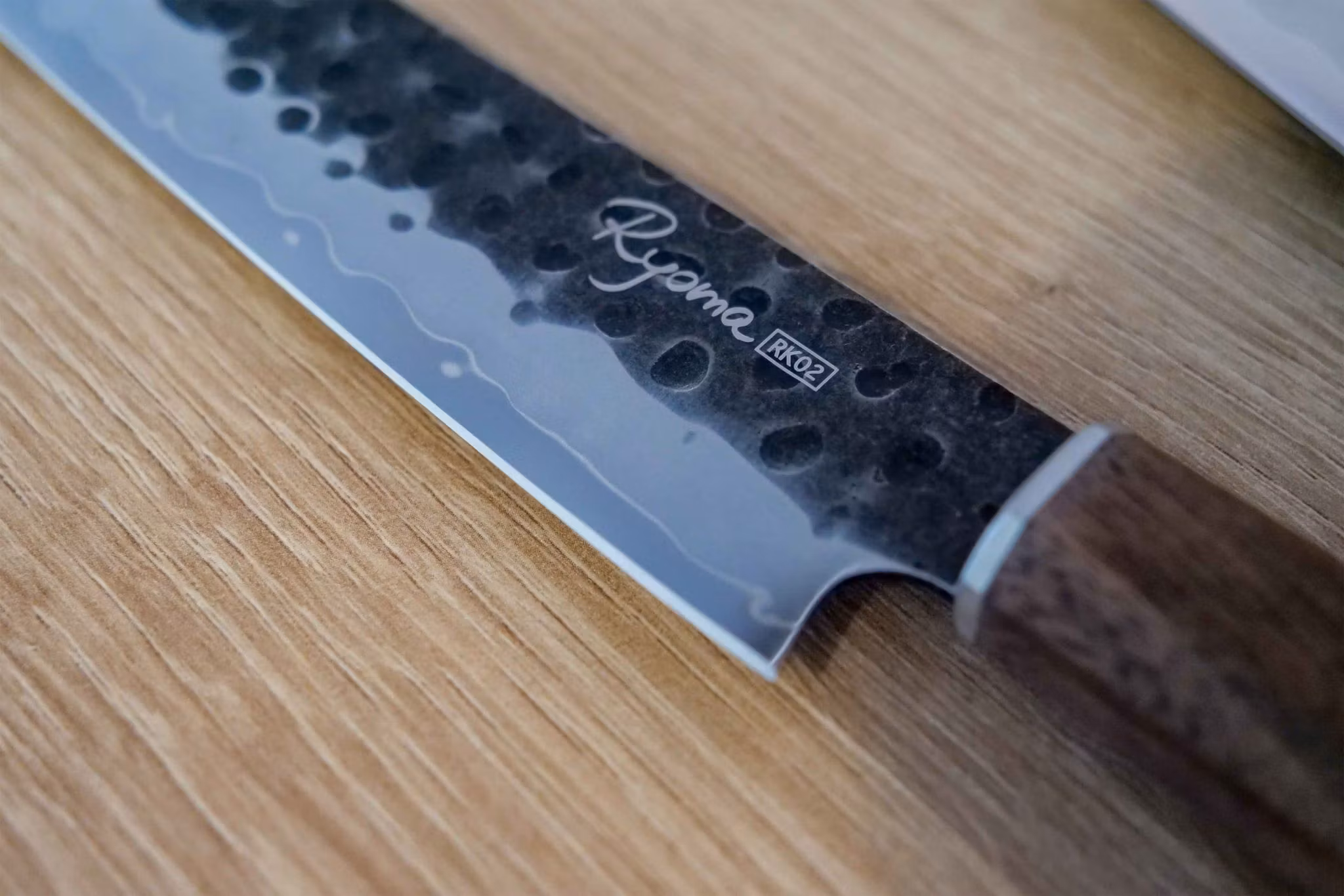 Ryoma Kurosan Small Kiritsuke 15 cm, detaljfoto blad och skaft