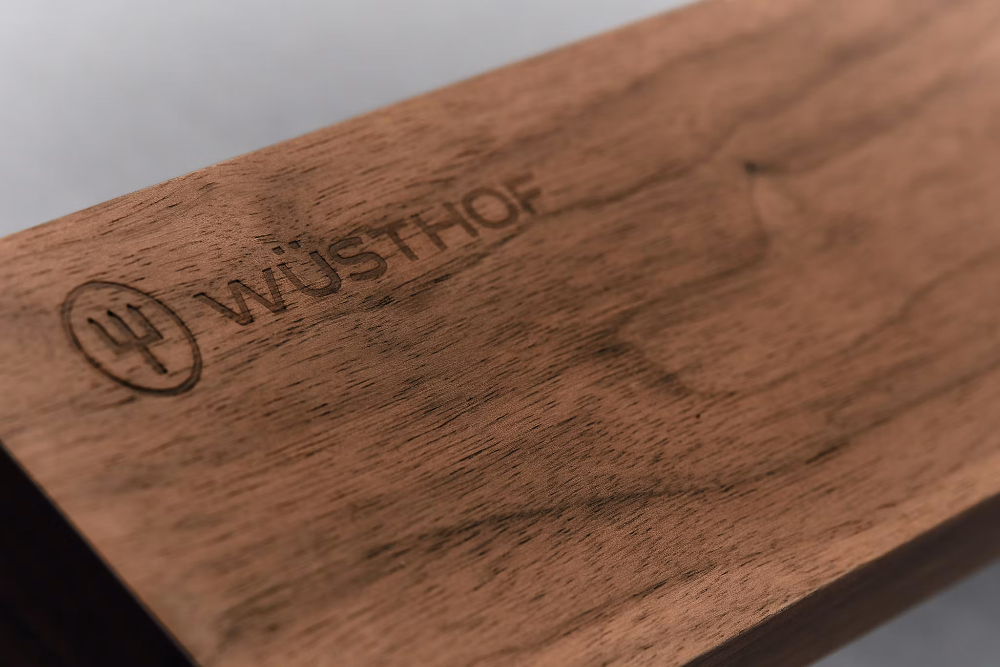 Wüsthof magnetic strip 50 cm walnut