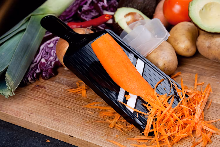 Kyocera mandolin Julienne, svart