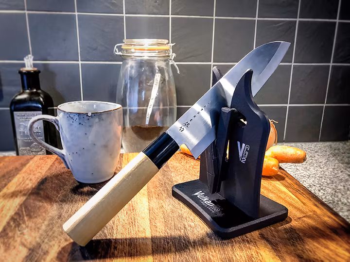 Vulkanus Classic VG2 knife sharpener black