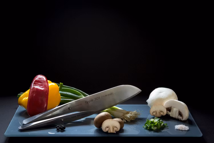 Chroma type 301 Design by F-A. Porsche Santoku 18cm