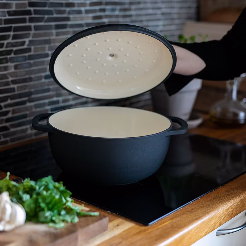 Satake Gjutjärnsgryta mattemaljerad 6L