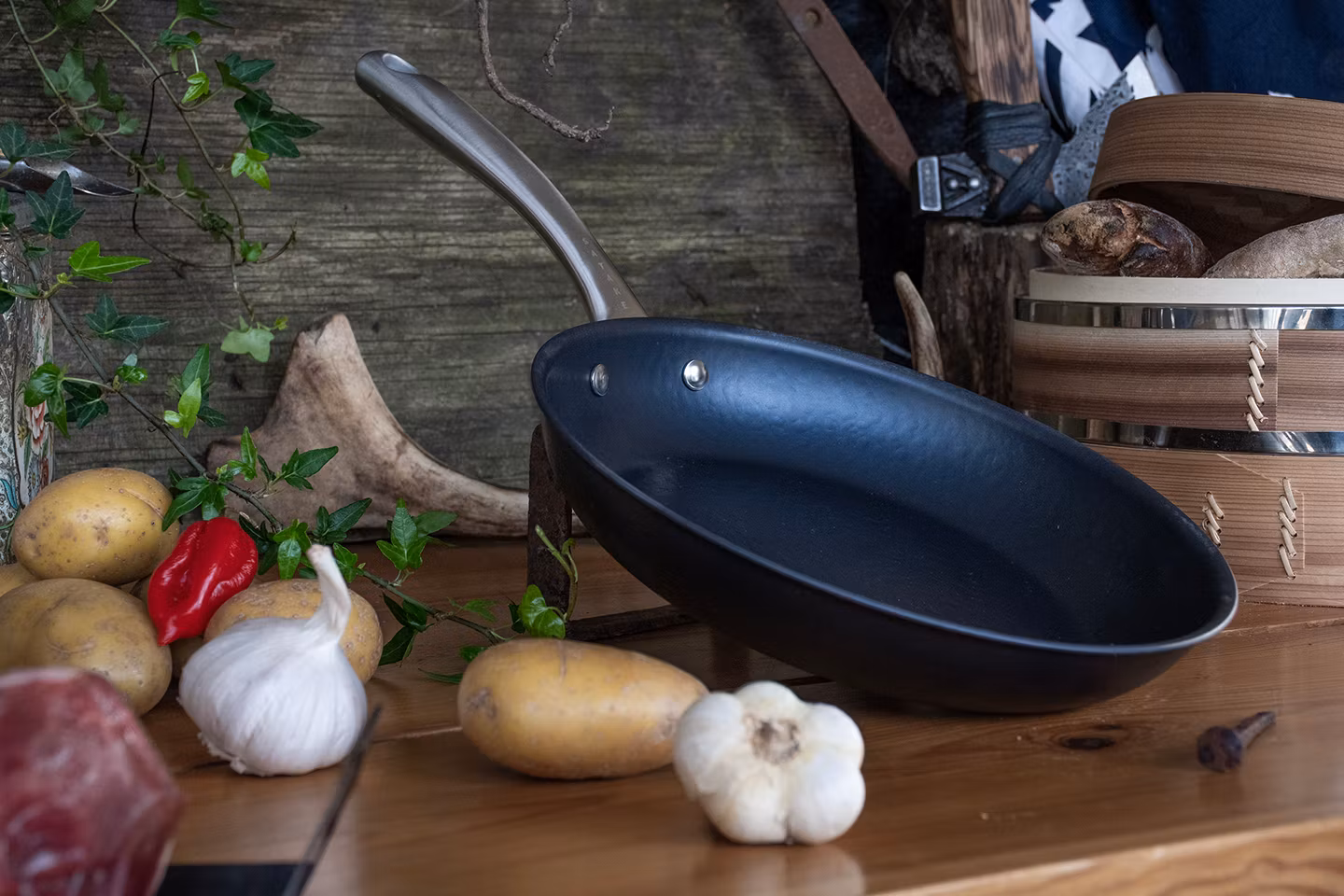 Satake Stekpanna Kolstål 24 cm