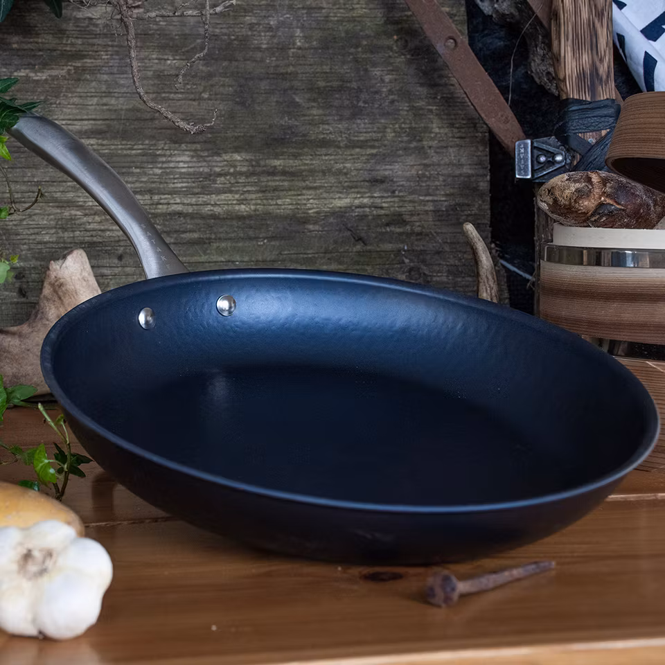 Satake Stekpanna Kolstål 28 cm