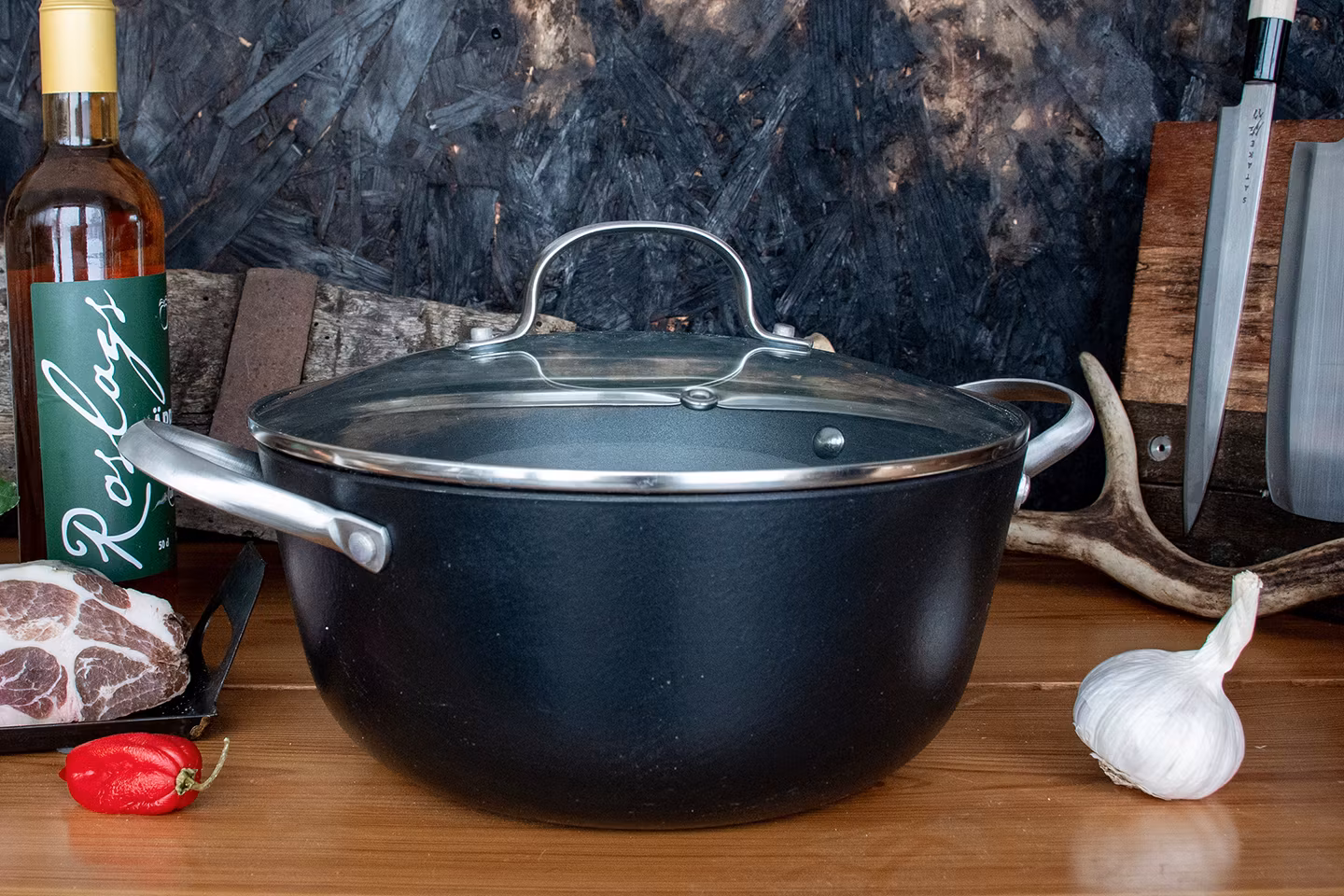 Satake Kastrull Sautés i lättviktsgjutjärn med glaslock 24 cm