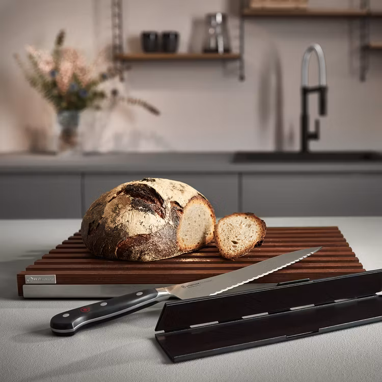 Wüsthof Skärbräda för bröd värmebehandlat bok