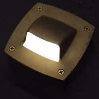 Vägglampa 122L Mässing