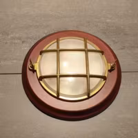 Gallerlampa Mässing/Trä